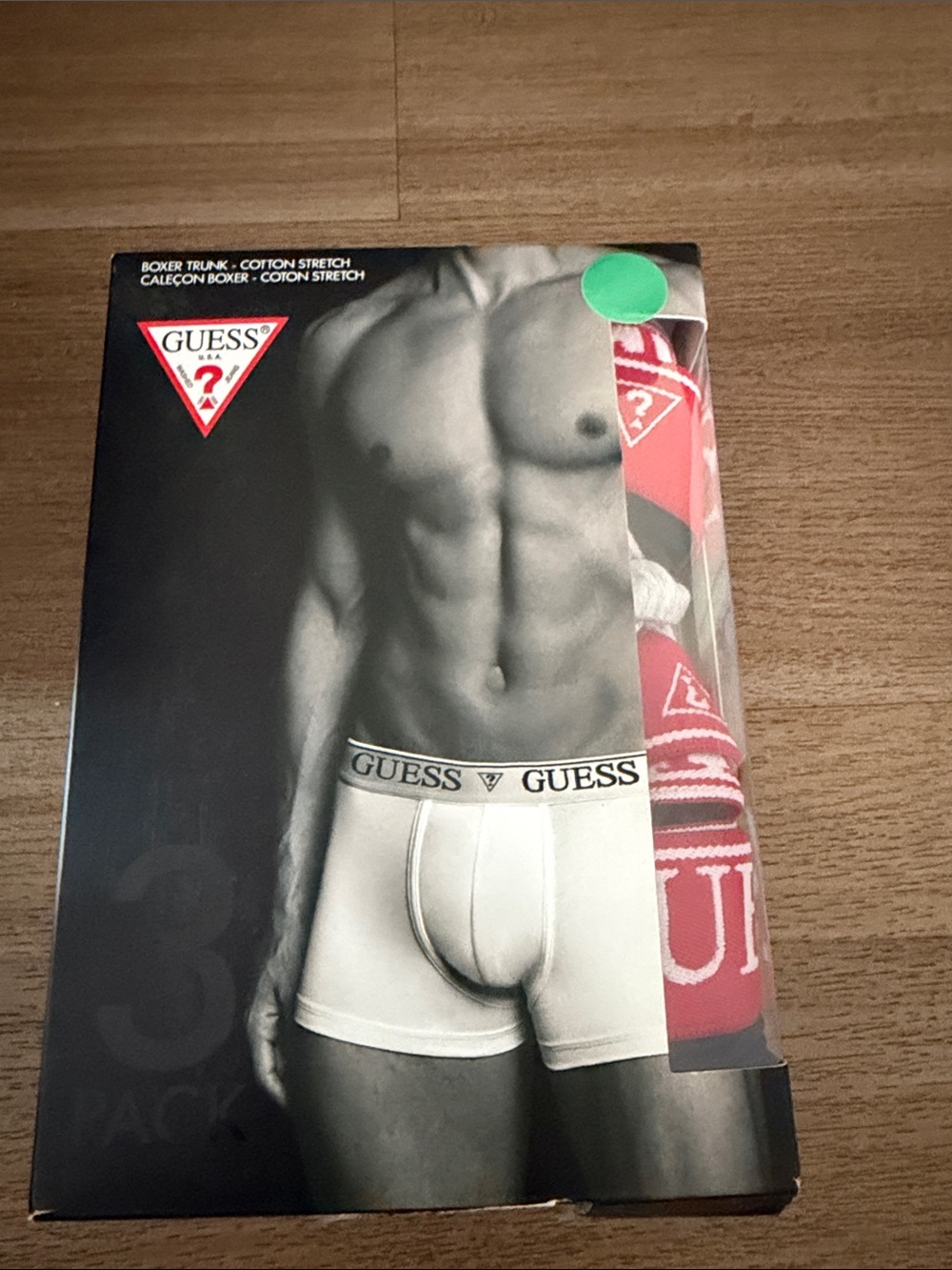 NWT Guess Men’s Boxer Briefs - Black & Red (3-Pack)- size Medium